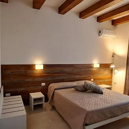 Claudette Apartment *