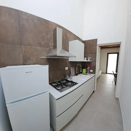 Claudette Apartment Marsala