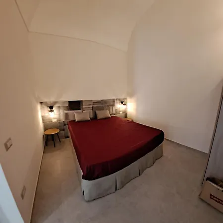 Claudette Apartment