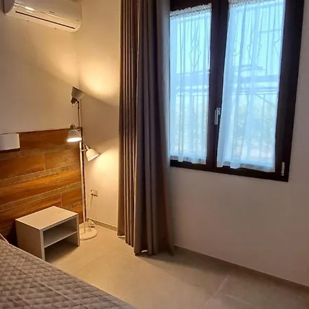 Claudette Apartment *