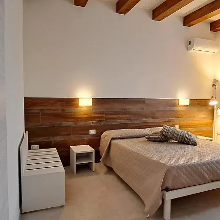 Claudette Apartment